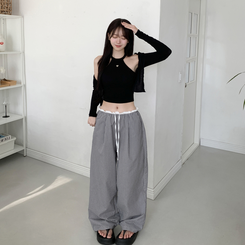 ノースリーブ 【カップ付き】ホルターハートペンダントキャミソール BLACK