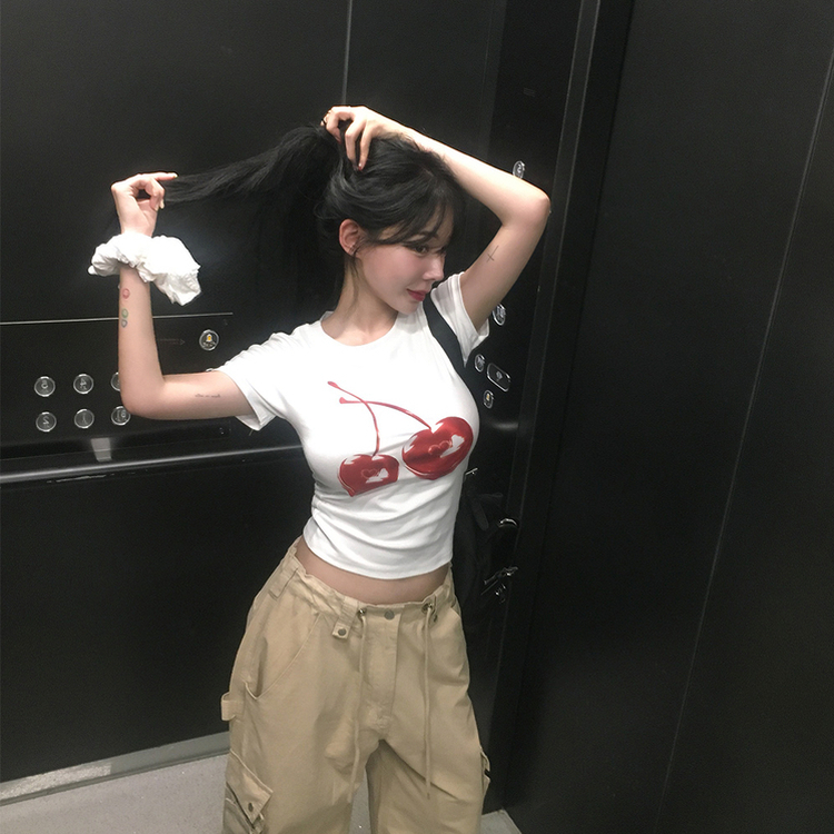 Y2Kチェリースリム半袖Tシャツ IVORY