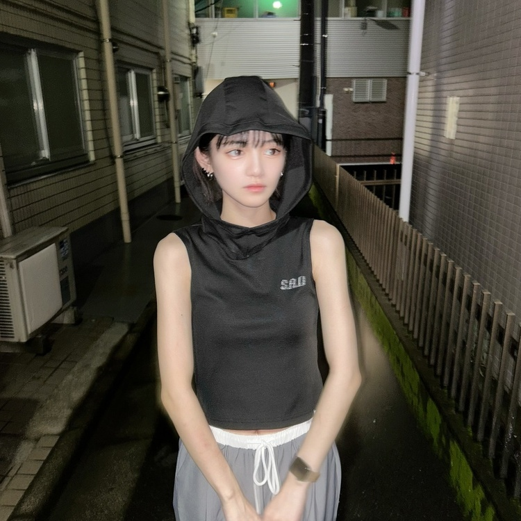 SAD 레터링 슬리브리스 후디 블랙