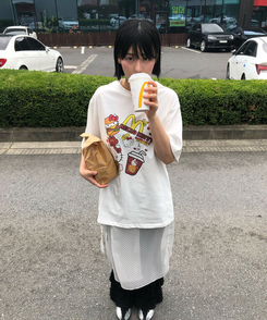 半袖Tシャツ キティージップ半袖Tシャツ IVORY