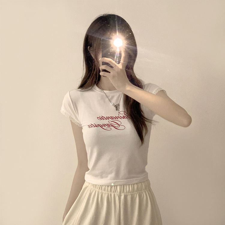 ウエストのくびれスパークリング英文レタリング半袖Tシャツセミクロップラウンド捺染半袖Tシャツ IVORY