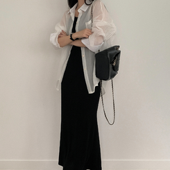【カップ付き】スパンホルターバックレスロングワンピース BLACK