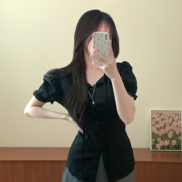 パンチングパフ半袖ブラウス BLACK