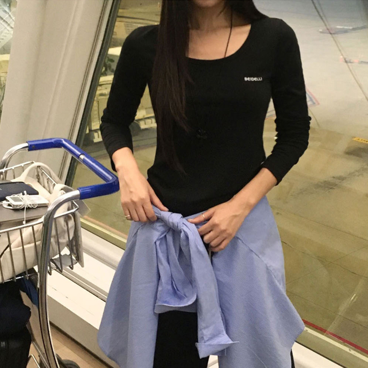 レタリングUネック半袖Tシャツ BLACK