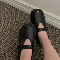 その他 クラシックバックルサンダル BLACK