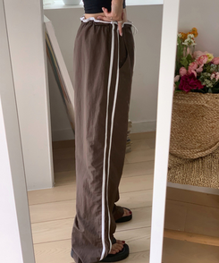 コットンパンツ グレーンローナイロンワイドパンツ BROWN