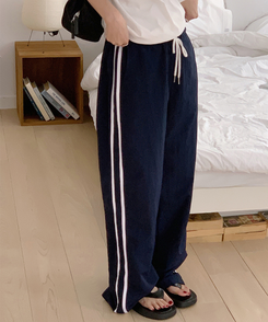 コットンパンツ グレーンローナイロンワイドパンツ NAVY