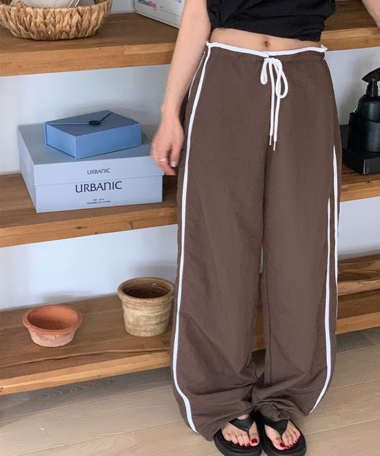 グレーンローナイロンワイドパンツ BROWN