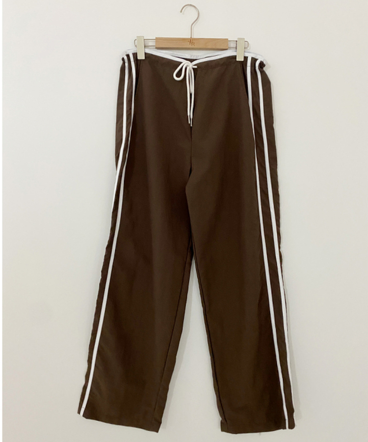 グレーンローナイロンワイドパンツ