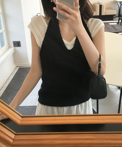ノースリーブ ホルターレイヤードスリーブレスニット BLACK