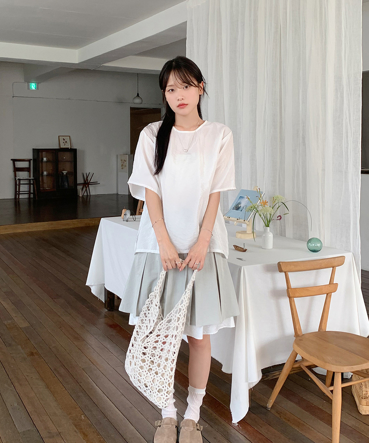 グロッシー半袖ブラウス IVORY