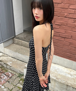 ミニワンピース ドットホルターストラップワンピース BLACK