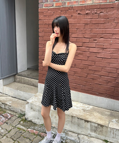 ミニワンピース ドットホルターストラップワンピース BLACK