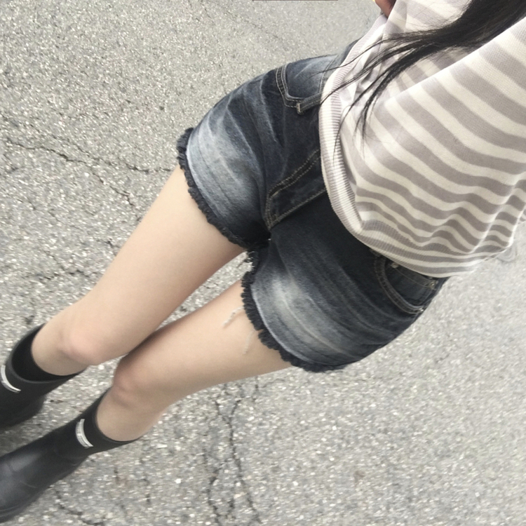 ローライズカットデニムショートパンツ｜ショートパンツ｜韓国