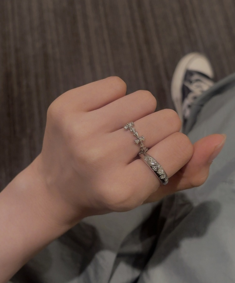 큐빅 크로스 링 실버