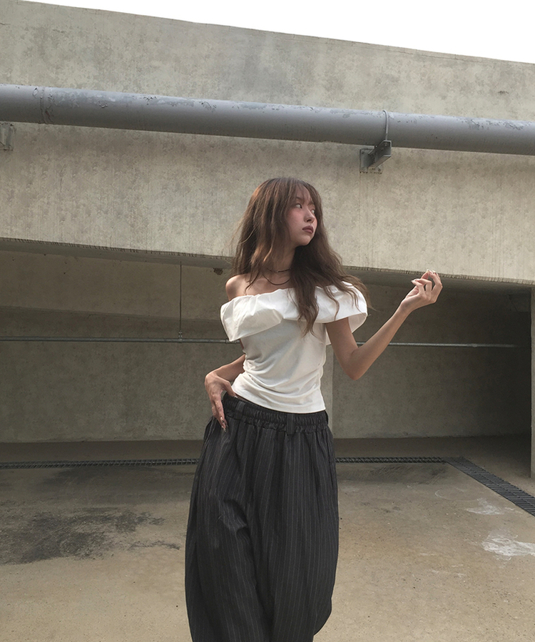 サイドシャーリングオフショルダーブラウス WHITE