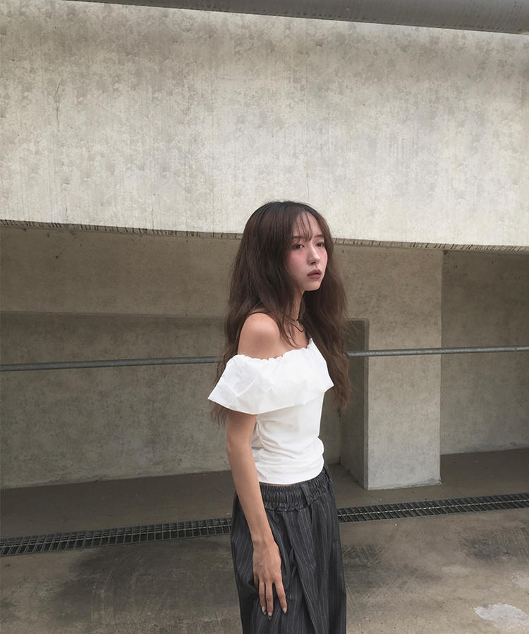 サイドシャーリングオフショルダーブラウス WHITE
