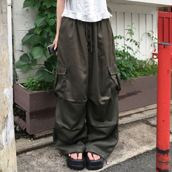 ワイド ツーピンタックストリングワイドカーゴパンツ KHAKI