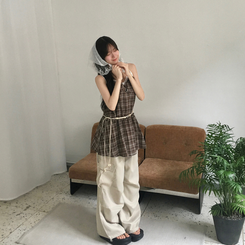 ノースリーブ チェックストラップビスチェ BROWN