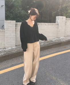 ブラウス リボンシャーリングキャミソール BLACK