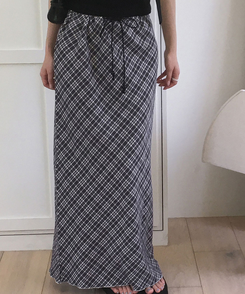 ローライズチェックロングスカート BLACK