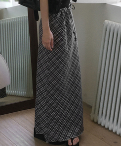 ローライズチェックロングスカート BLACK