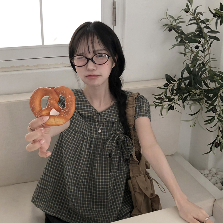 刺繍パンチングリボン半袖ブラウス DEEP GREEN