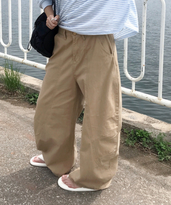 コットンパンツ スリットコットンバルーンワイドパンツ BEIGE