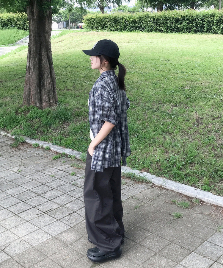 スリットコットンバルーンワイドパンツ CHARCOAL