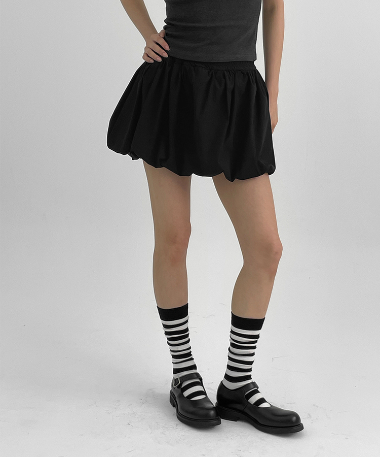 ナイロンバルーンミニスカートパンツ BLACK