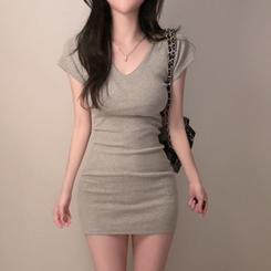 Vネックスリムミニワンピース GREY