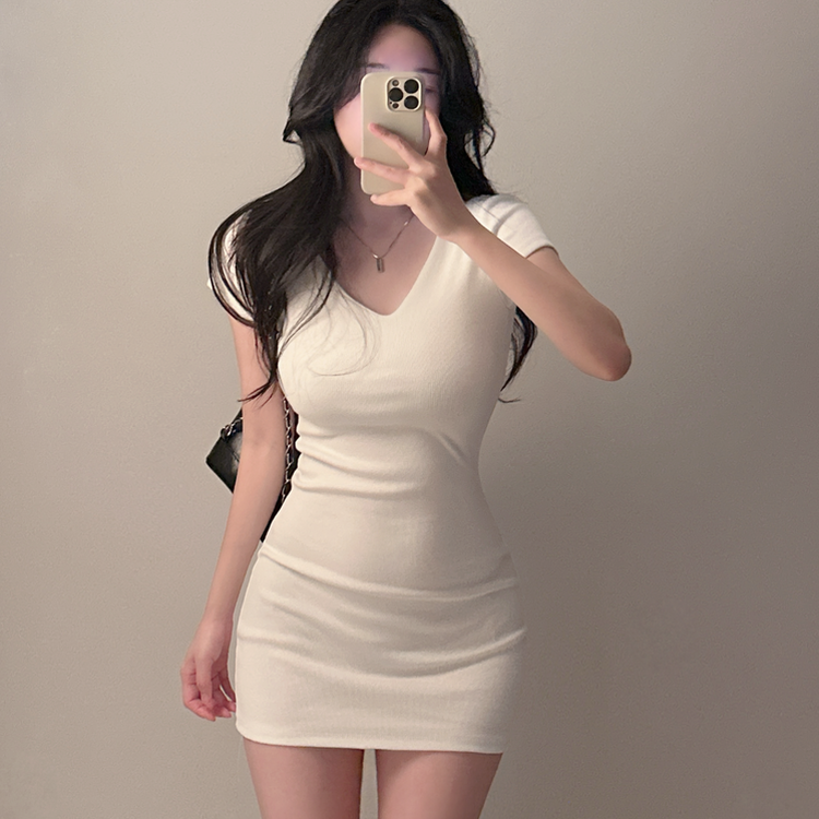 Vネックスリムミニワンピース WHITE