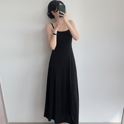 ロングワンピース フロースリーブレスワンピース BLACK