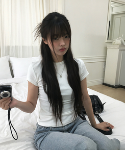 スリムラウンドコットン半袖Tシャツ IVORY