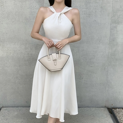 ホルターシャーリングロングワンピース BEIGE