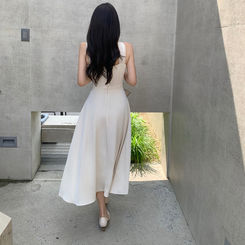 ホルターシャーリングロングワンピース BEIGE