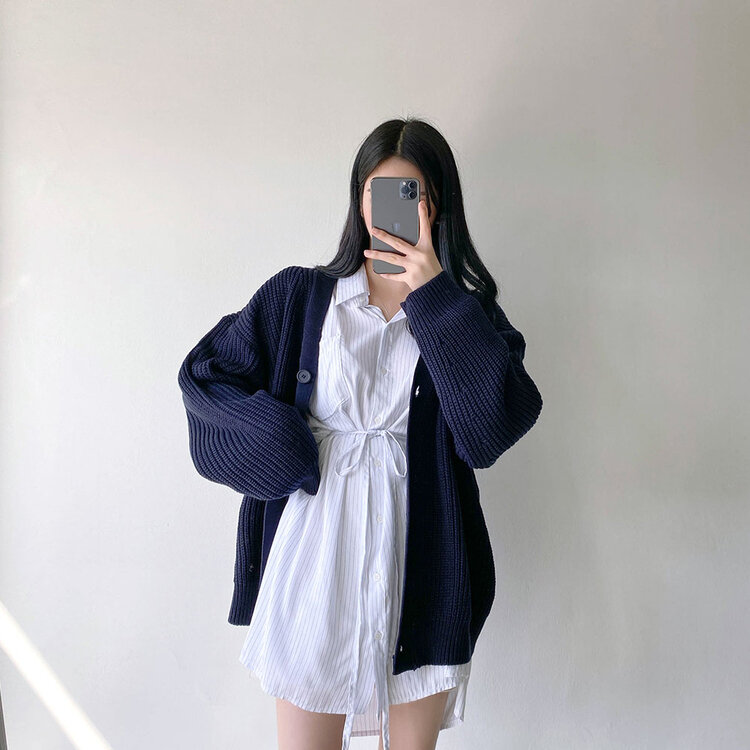 レオナール　カンカン素材　ダークネイビー Vネック 半袖　きれいめ美品✨️大きめ だぼっとVネックカーディガン｜カーディガン｜韓国ファッション通販 SONA