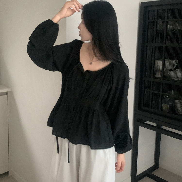 이퓨 스트랩 리본 시스루 퍼프 긴팔 블라우스 3color 블랙