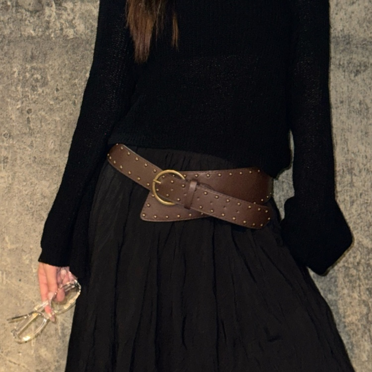 와이드 스터드 레더 벨트 브라운