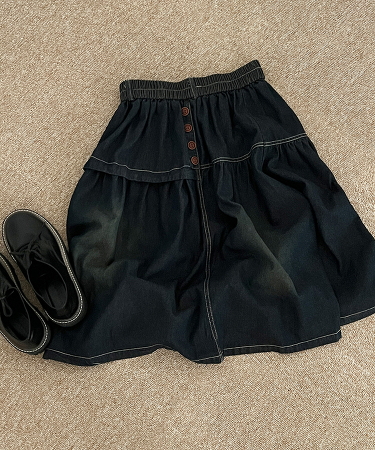 ウッドボタンフレアミディデニムスカート