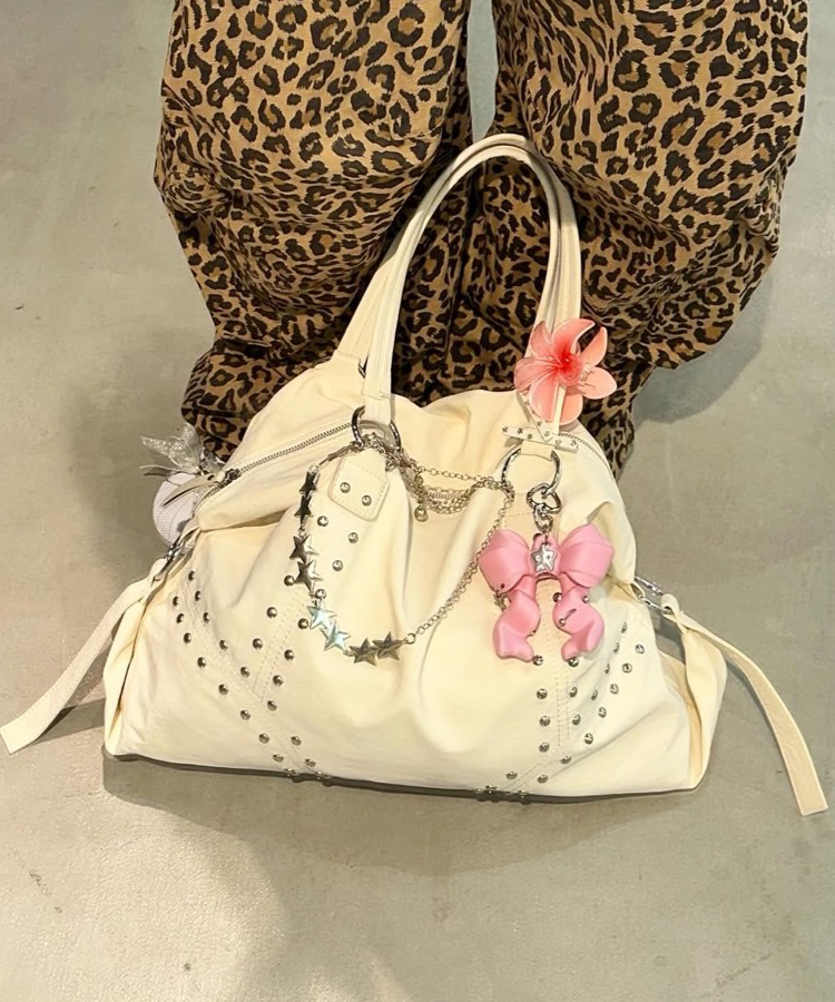 보스턴 스터드 백 아이보리