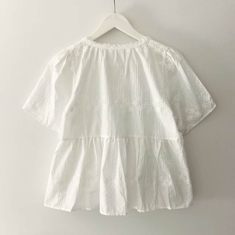 刺繍レースブラウス
