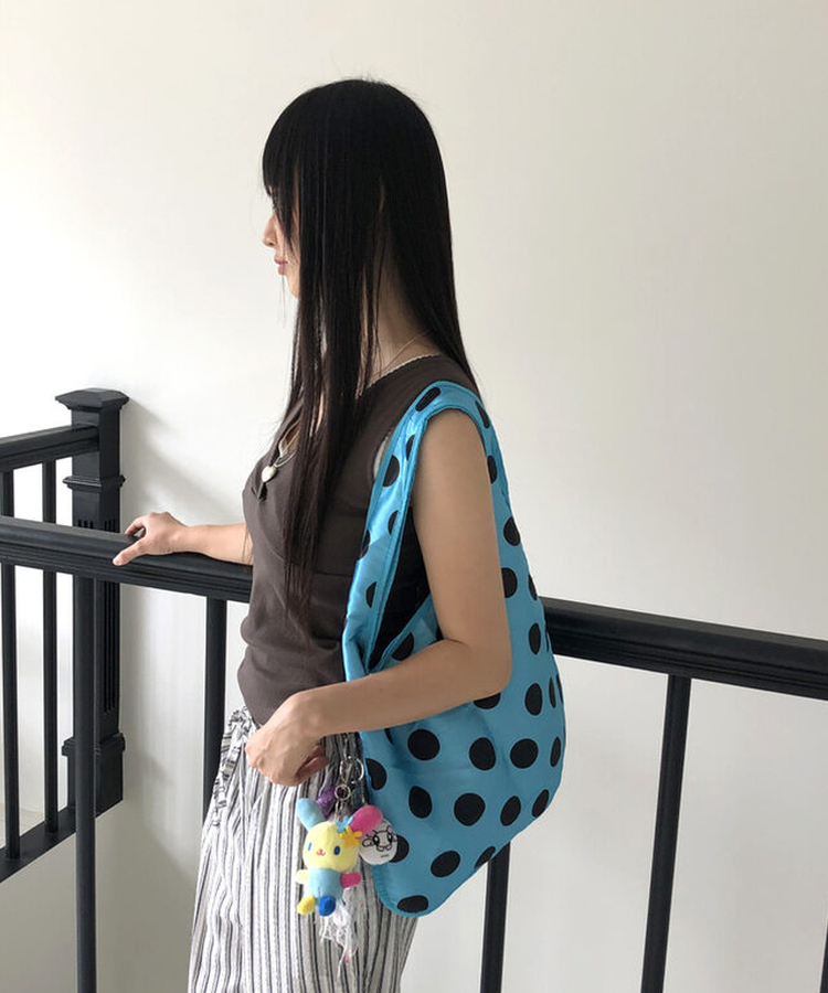 ブルービッグドットショルダーバッグ BLUE