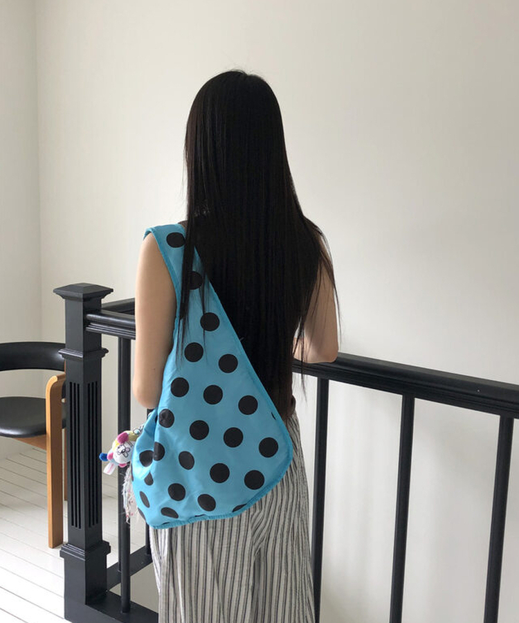 ブルービッグドットショルダーバッグ BLUE