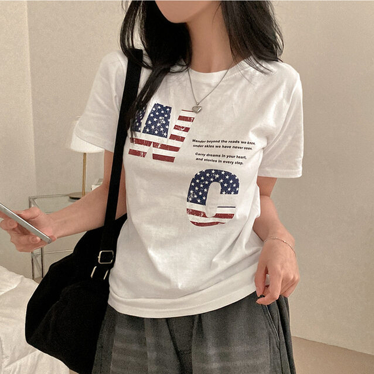 윈아메리카 세미 크롭 반팔 티셔츠 화이트