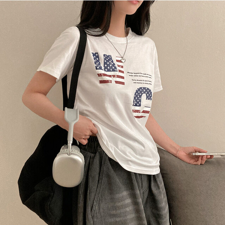 윈아메리카 세미 크롭 반팔 티셔츠 화이트