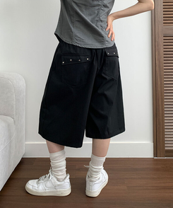 치니 백포켓 하이웨스트 허리밴딩 실버리벳 와이드 버뮤다팬츠 블랙