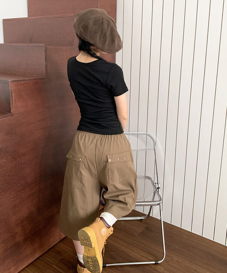 치니 백포켓 하이웨스트 허리밴딩 실버리벳 와이드 버뮤다팬츠 브라운