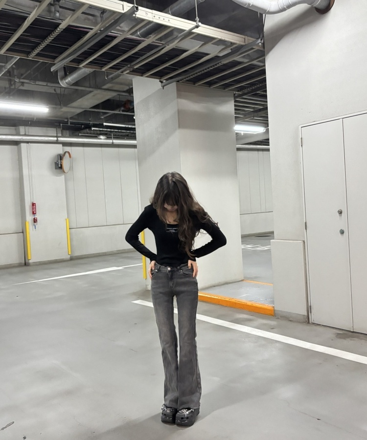 スリムフィット長袖Tシャツ BLACK