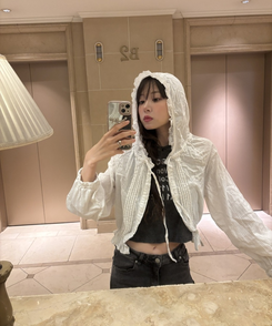 フリルクロップフード IVORY